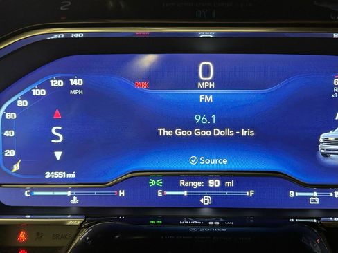 Used 2024 Chevrolet Silverado 1500 High Country image 21