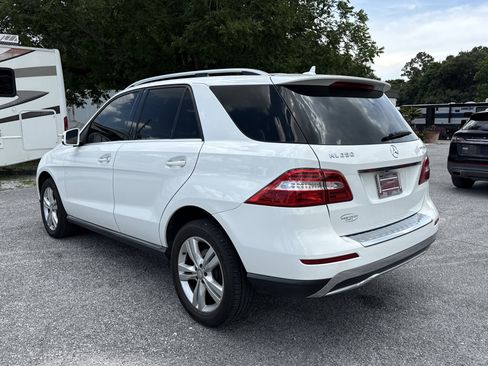 Used 2015 Mercedes-Benz ML 250 BlueTEC 4MATIC image 3