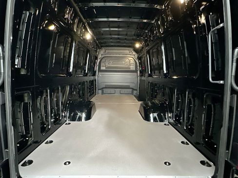 Used 2026 Mercedes-Benz Sprinter 3500 image 23