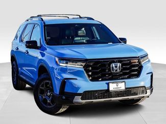Used 2024 Honda Pilot TrailSport video 2