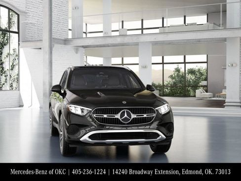 Used 2026 Mercedes-Benz GLC 300 image 8