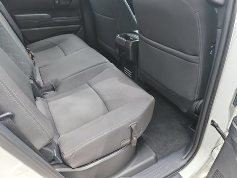 Used 2024 Toyota Tacoma SR5 AWD/4WD image 26