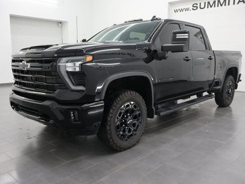 Used 2024 Chevrolet Silverado 2500 LTZ w/ LTZ Plus Package AWD/4WD image 7