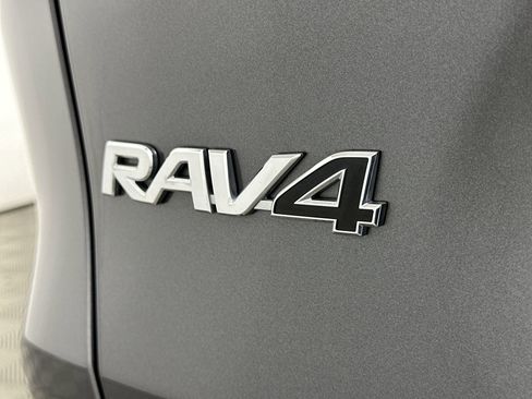 Used 2021 Toyota RAV4 LE image 69