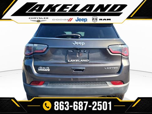 Used 2018 Jeep Compass Limited w/ Navigation Group AWD/4WD image 5