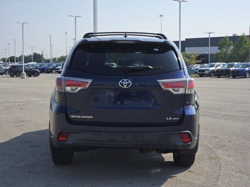 Used 2016 Toyota Highlander LE AWD/4WD image 15