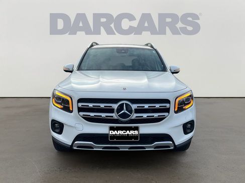 Used 2022 Mercedes-Benz GLB 250 4MATIC image 2