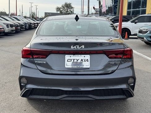 Certified 2023 Kia Forte LXS w/ LXS Technology Package image 5