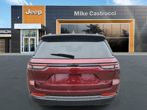 New 2026 Jeep Grand Cherokee Limited w/ Limited Altitude Package image 4