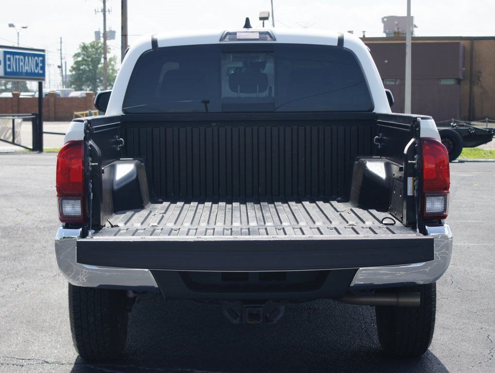 Used 2021 Toyota Tacoma SR5 RWD image 14
