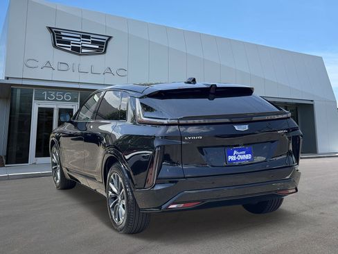 Used 2025 Cadillac Lyriq Sport AWD/4WD image 4
