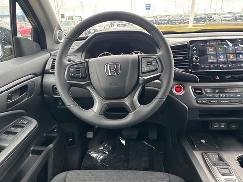 New 2025 Honda Ridgeline Sport image 13