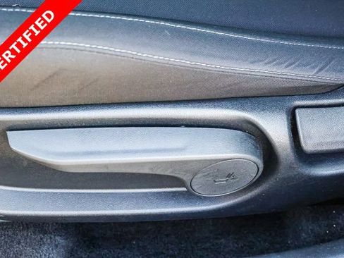 Used 2025 Hyundai Elantra Hybrid FWD image 24