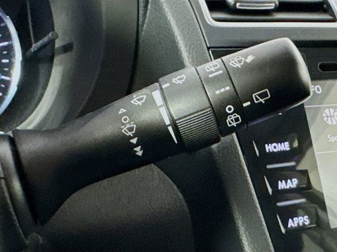 Used 2017 Subaru Forester 2.5i Limited image 13