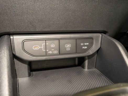 New 2025 Kia K4 LXS image 10