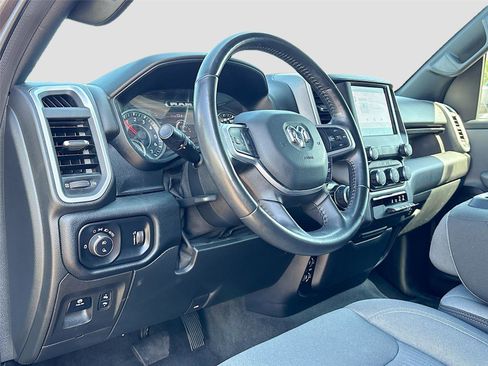 Used 2022 RAM 1500 Big Horn AWD/4WD image 9