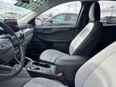 Used 2023 Ford Escape Active image 12