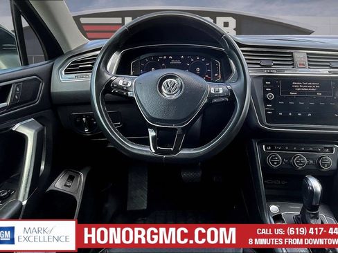 Used 2020 Volkswagen Tiguan SEL AWD/4WD image 8