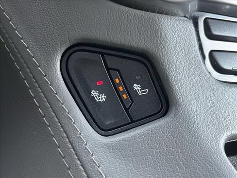 Used 2020 Chevrolet Tahoe LT RWD image 6