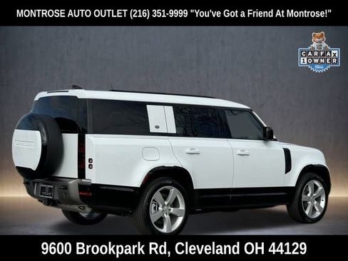 Used 2024 Land Rover Defender 130 X-Dynamic SE image 7