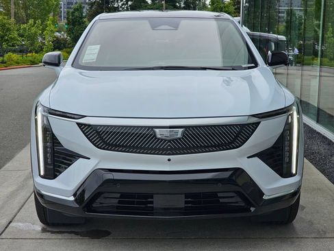 New 2026 Cadillac Optiq Luxury 1 AWD/4WD image 8