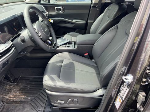 New 2025 Kia Sorento S w/ Panoramic Sunroof Package image 9