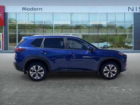 Certified 2023 Nissan Rogue SV w/ SV Premium B Package FWD image 4
