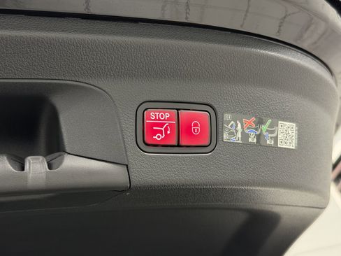 Used 2025 Mercedes-Benz GLE 53 AMG 4MATIC Coupe image 69