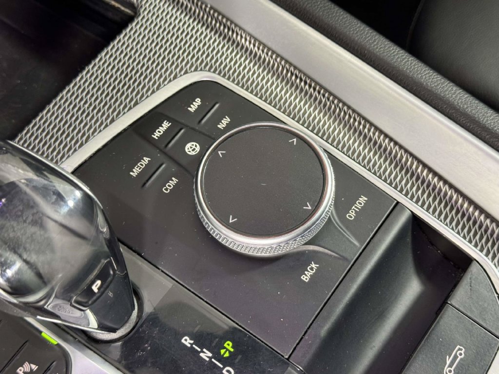 Used 2019 BMW Z4 sDrive30i w/ M Sport Package RWD image 29