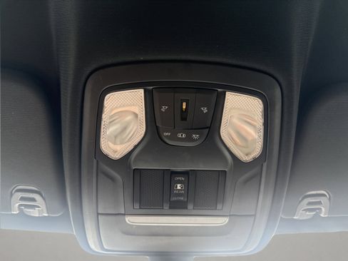 Used 2019 RAM 1500 Big Horn AWD/4WD image 26