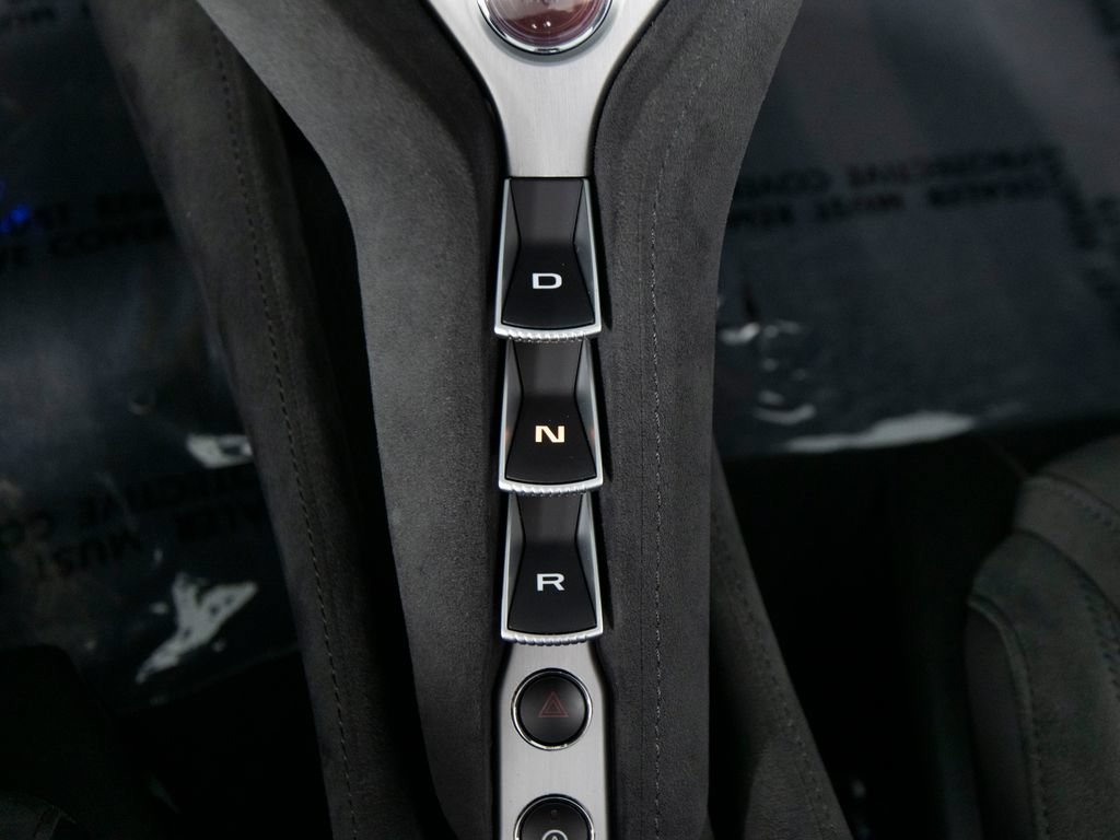 Used 2024 McLaren 750S Spider RWD image 27