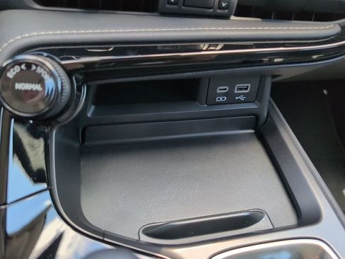 Used 2024 Lexus NX 250 FWD w/ Towing Package (2000 Lbs) image 19