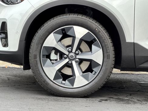 New 2026 Volvo XC40 B5 Plus w/ Protection Package Premier image 25