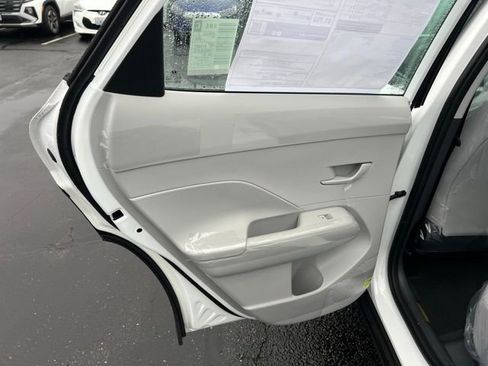New 2026 Hyundai Kona SE AWD/4WD image 13