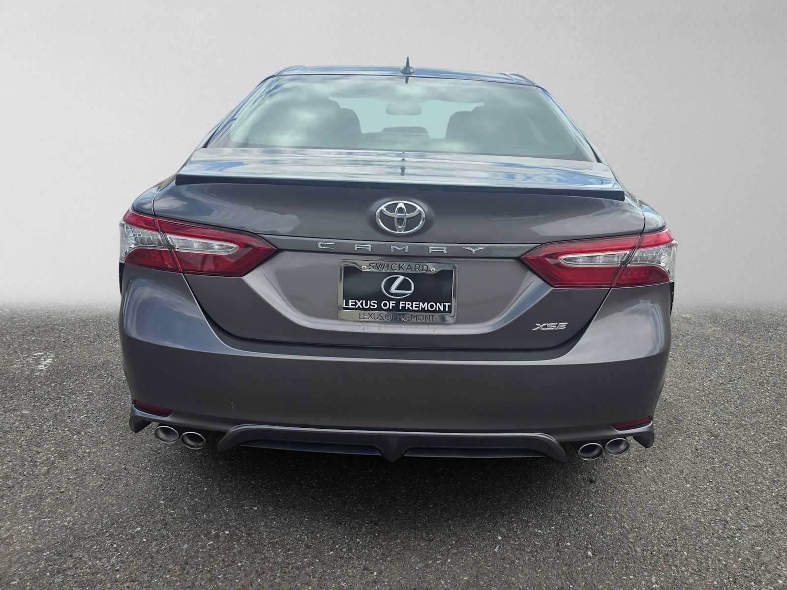 Used 2019 Toyota Camry XSE FWD image 4