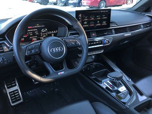 Used 2020 Audi S4 Premium Plus w/ Premium Plus Package image 16