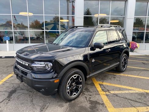 New 2025 Ford Bronco Sport Outer Banks w/ Outer Banks Tech Package+ AWD/4WD image 8