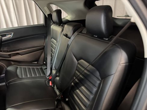 Used 2020 Ford Edge SEL w/ Convenience Package image 21