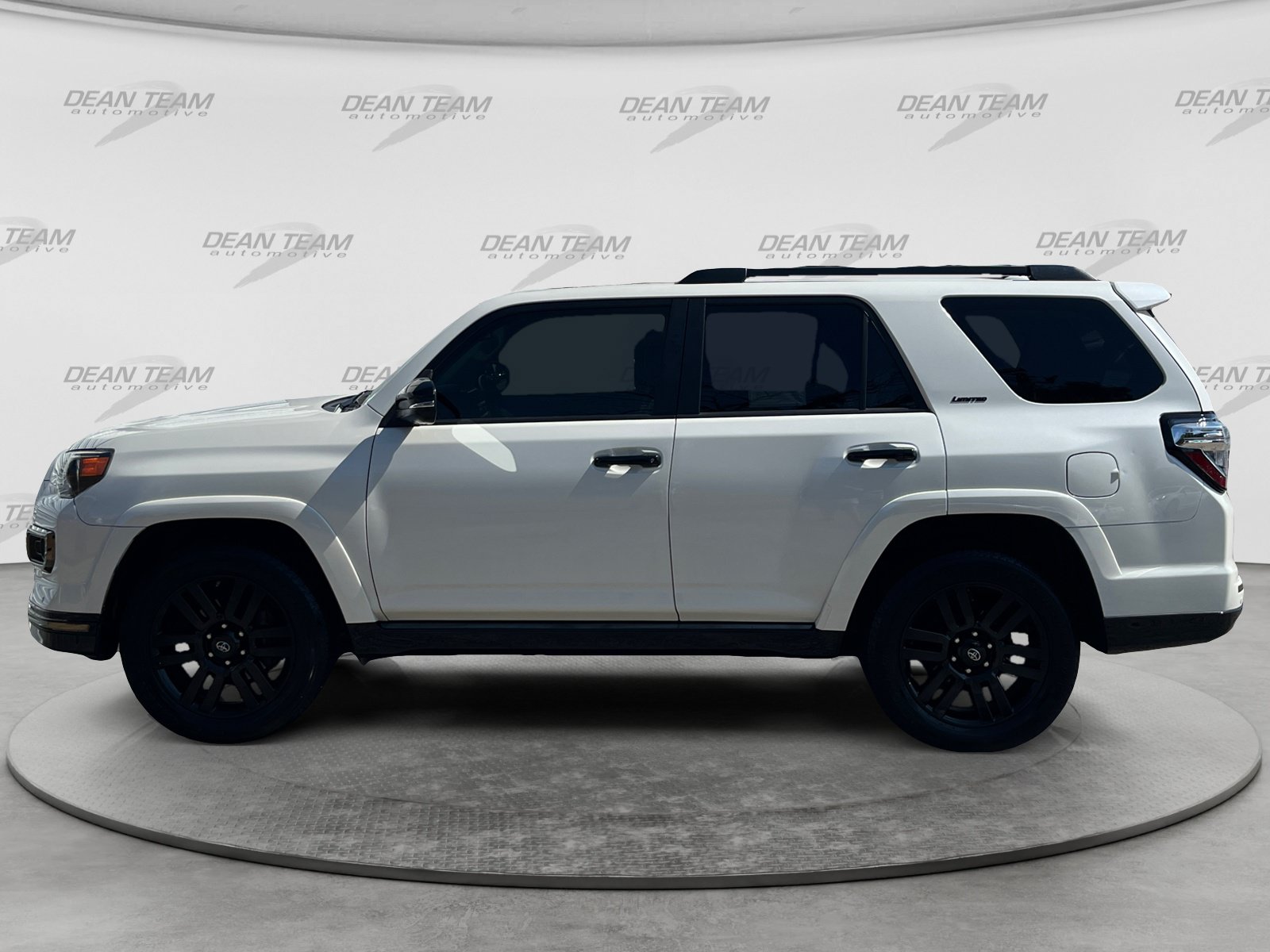 Used 2019 Toyota 4Runner Limited AWD/4WD image 4