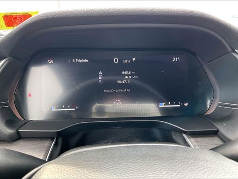 Used 2023 Jeep Grand Cherokee L Limited image 24