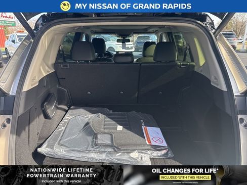 New 2026 Nissan Rogue Platinum AWD/4WD image 8