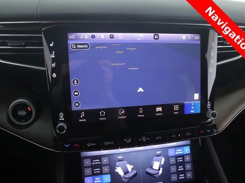 Used 2025 Jeep Grand Wagoneer 4WD image 5