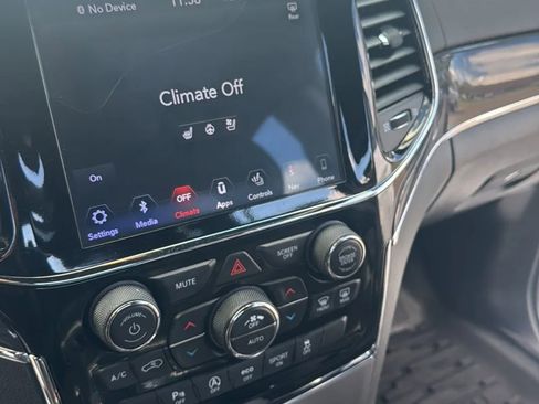 Used 2019 Jeep Grand Cherokee Overland image 21