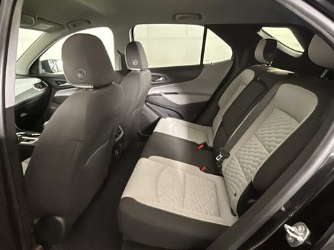 Used 2020 Chevrolet Equinox LS w/ LS Convenience Package FWD image 31