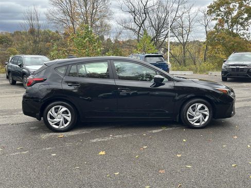 Certified 2025 Subaru Impreza 2.0i image 6