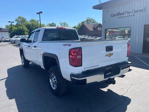 Used 2015 Chevrolet Silverado 2500 W/T w/ WT Convenience Package AWD/4WD image 4