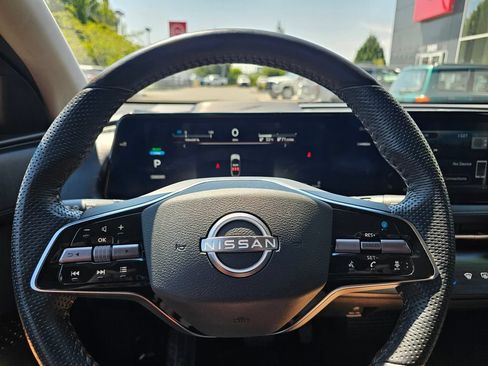 Used 2024 Nissan Ariya AWD image 22