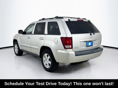Used 2010 Jeep Grand Cherokee Laredo AWD/4WD image 5