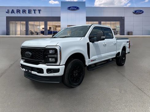 New 2026 Ford F250 Lariat w/ Black Appearance Package AWD/4WD image 3