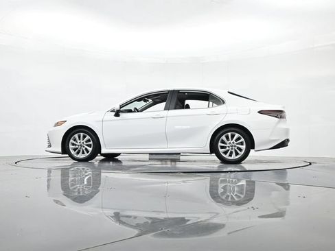 Used 2024 Toyota Camry LE FWD image 38
